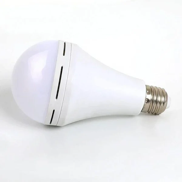 Led лампа із вбудованим акумулятором 7 Вт 60 мм, E27