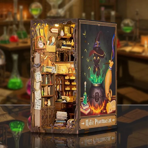 Book Nook Magic Pharmacist набір для збірки, 282 деталі